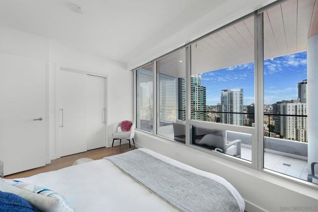 888 W E St 2306, San Diego, CA 92101