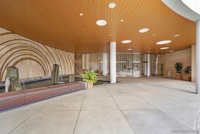 888 W E St 2306, San Diego, CA 92101