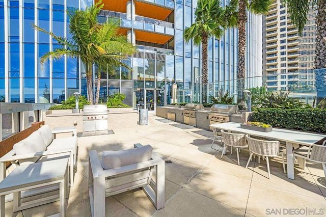 888 W E St 2306, San Diego, CA 92101