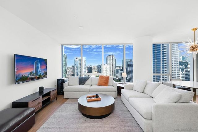 888 W E St 2306, San Diego, CA 92101