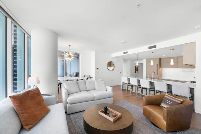 888 W E St 2306, San Diego, CA 92101