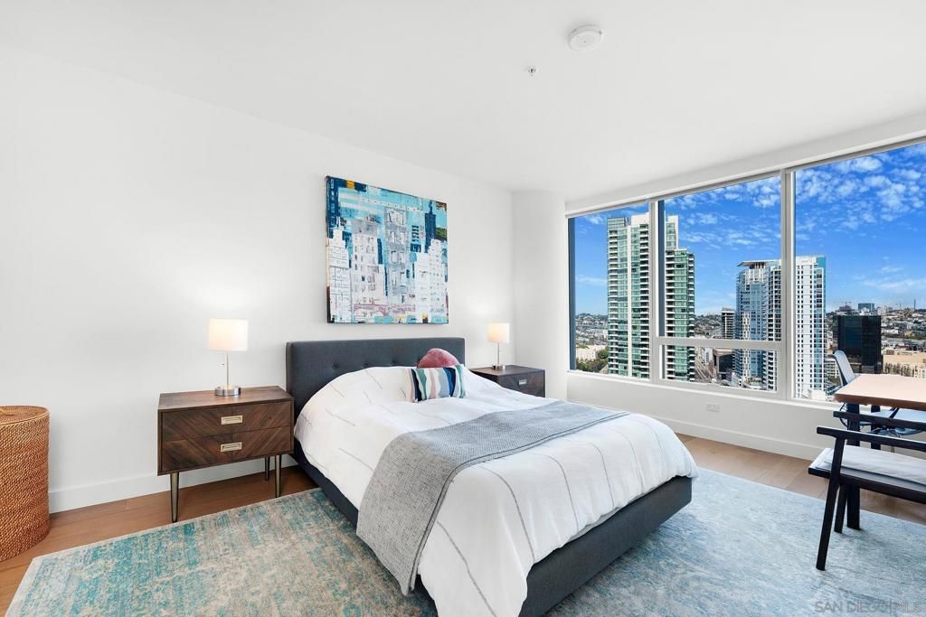 Image 18 of property listing at 888 W E St 2306, San Diego, CA 92101