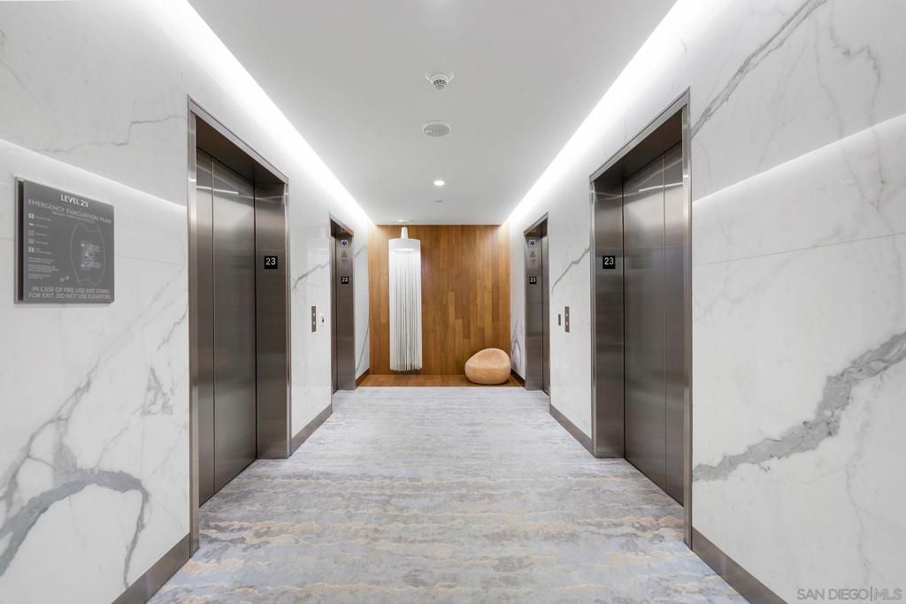 Image 36 of property listing at 888 W E St 2306, San Diego, CA 92101