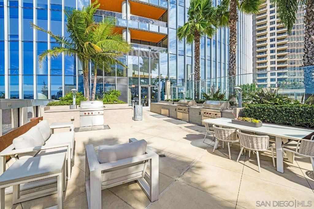 Image 42 of property listing at 888 W E St 2306, San Diego, CA 92101