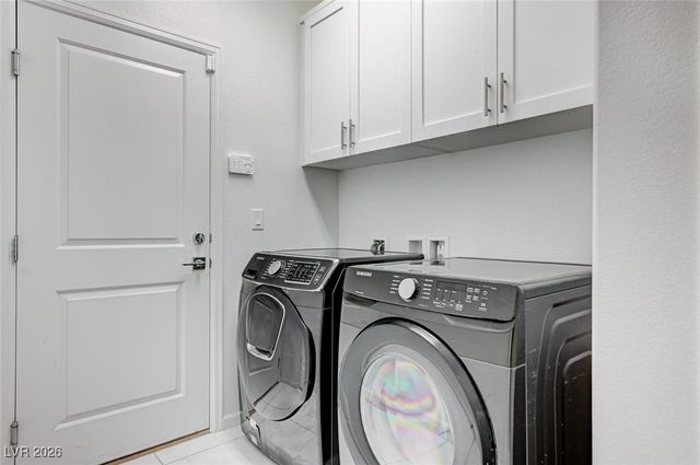 6723 Tangle Vines Avenue, Las Vegas, NV 89139