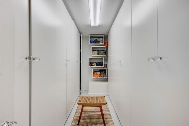 6723 Tangle Vines Avenue, Las Vegas, NV 89139