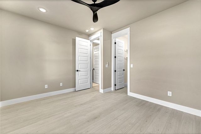 26 Whithorn Circle, Bella Vista, AR 72715