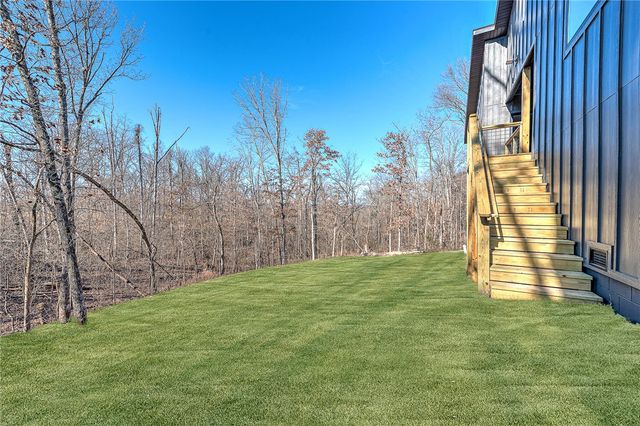 26 Whithorn Circle, Bella Vista, AR 72715