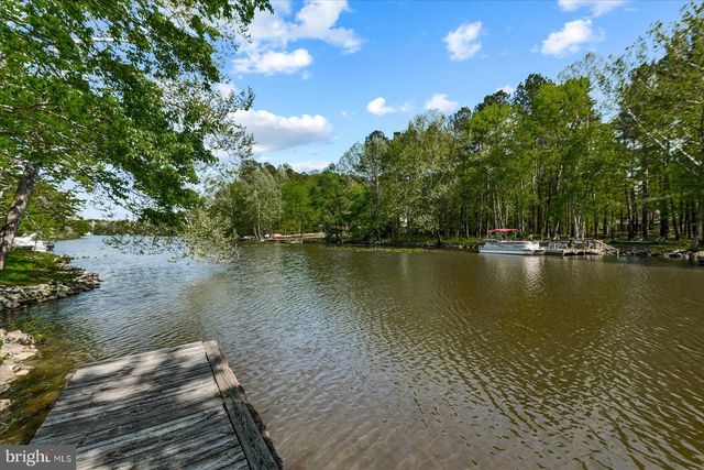 448 LAKE CAROLINE DR, Ruther Glen, VA 22546