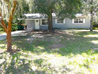 106 WILLARD AVENUE, Fruitland Park, FL 34731