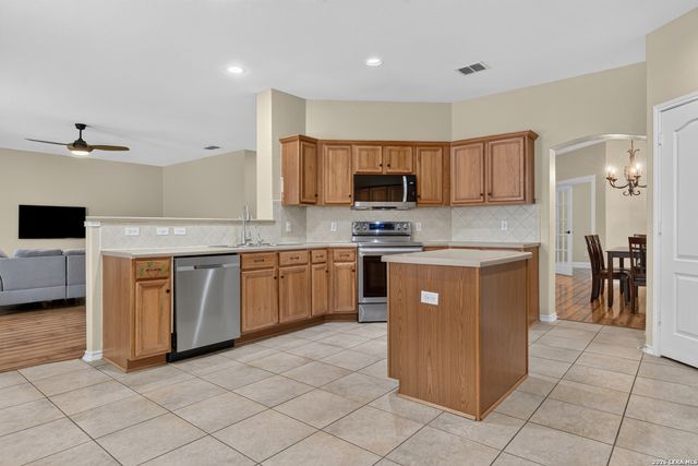 26026 Meadowlark Bay, San Antonio, TX 78260