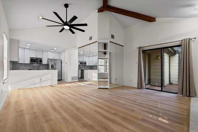 1748 Ohlen RD 75, Austin, TX 78757