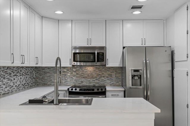 1748 Ohlen RD 75, Austin, TX 78757