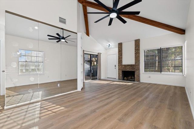 1748 Ohlen RD 75, Austin, TX 78757