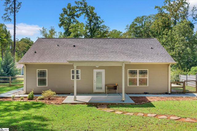 426 Wood Street, Central, SC 29630