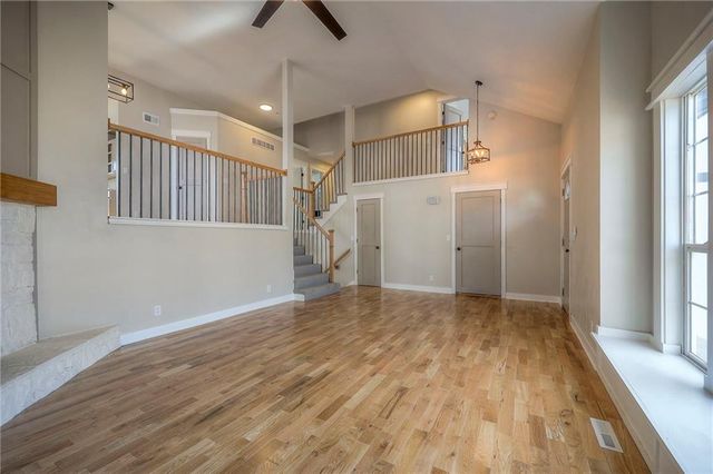 21811 W 51st Street, Shawnee, KS 66226