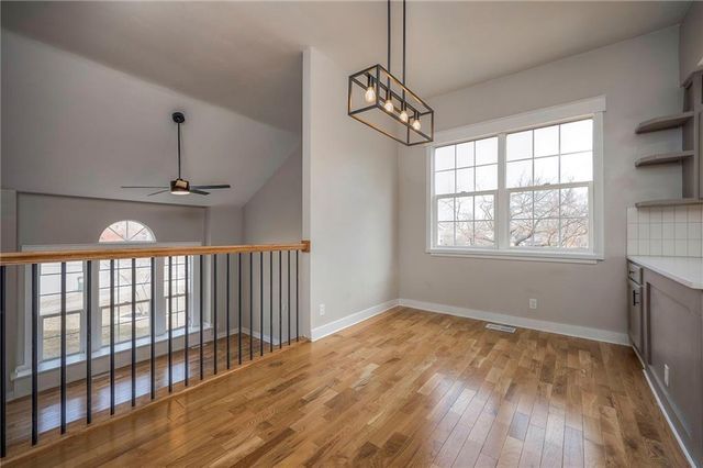 21811 W 51st Street, Shawnee, KS 66226