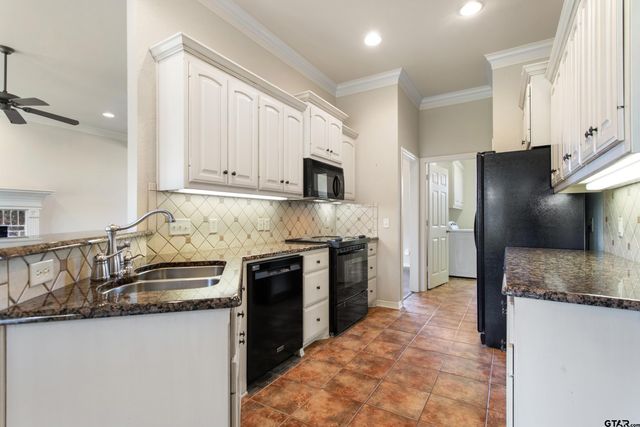 518 Susie, Chandler, TX 75758