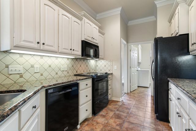 518 Susie, Chandler, TX 75758