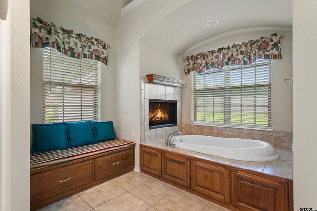 518 Susie, Chandler, TX 75758