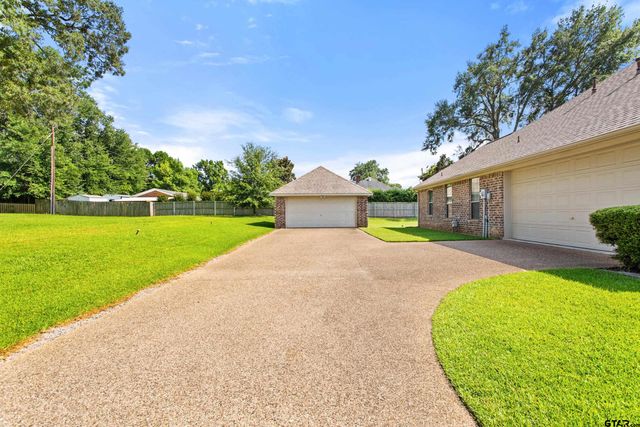 518 Susie, Chandler, TX 75758