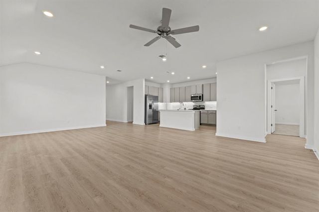 2657 Lake Bryan Drive, Dayton, TX 77535