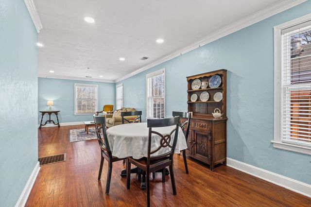 385 HOLMES CIR, Memphis, TN 38111