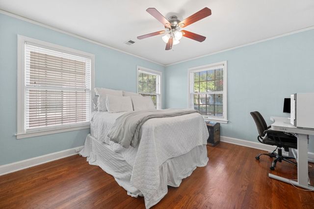 385 HOLMES CIR, Memphis, TN 38111