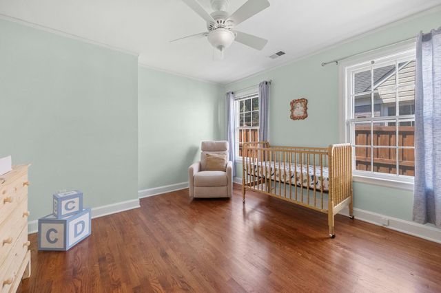 385 HOLMES CIR, Memphis, TN 38111