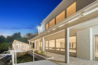 10595 Russell Road, La Mesa, CA 91941