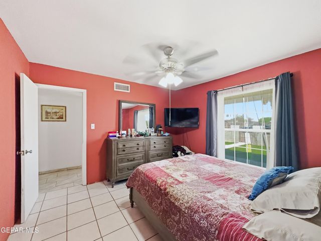 11513 DORIS Road, Socorro, TX 79927