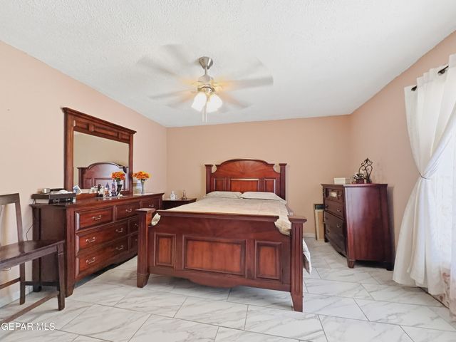 11513 DORIS Road, Socorro, TX 79927