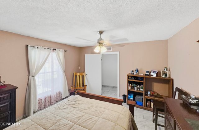 11513 DORIS Road, Socorro, TX 79927