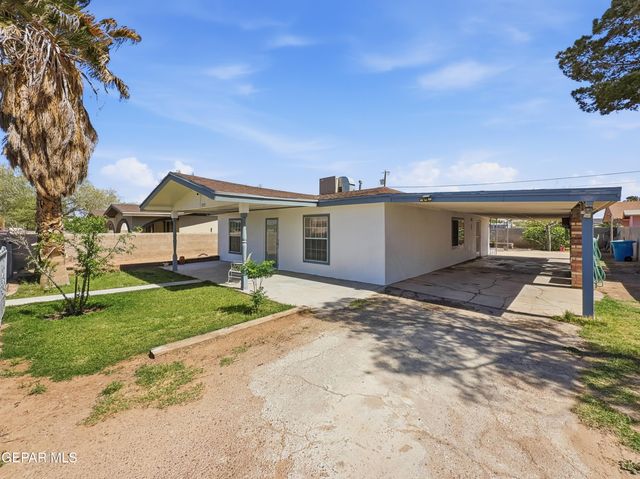 11513 DORIS Road, Socorro, TX 79927