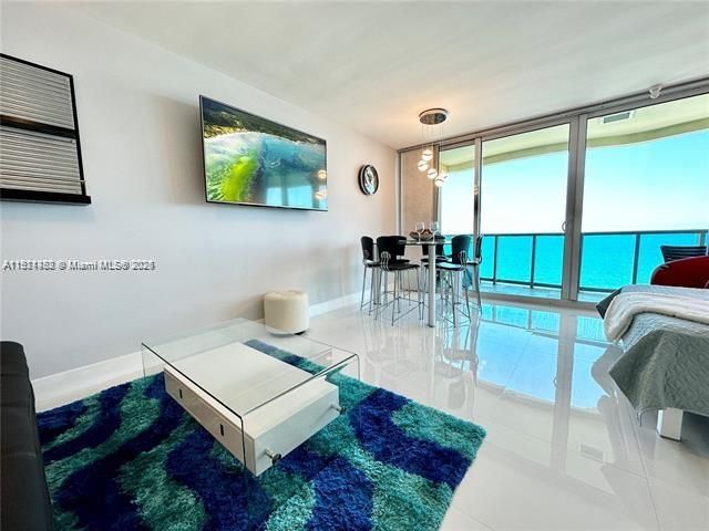 2501 S Ocean Dr PH24, Hollywood, FL 33019