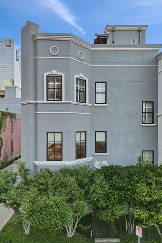 409 E 7th Street, Fort Worth, TX 76102