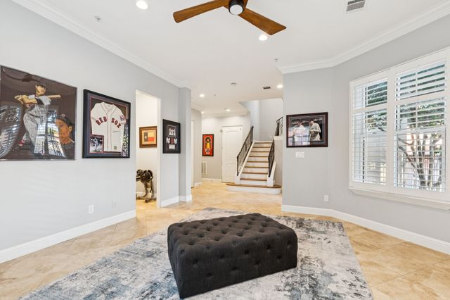 409 E 7th Street, Fort Worth, TX 76102