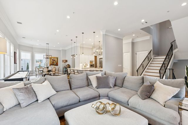 409 E 7th Street, Fort Worth, TX 76102