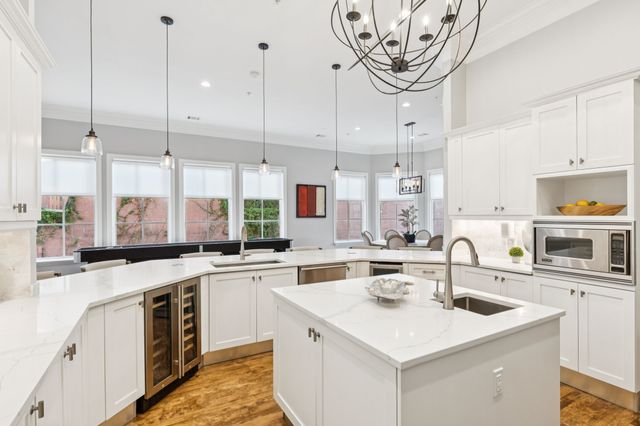 409 E 7th Street, Fort Worth, TX 76102