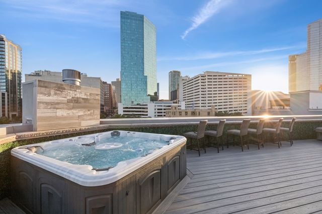 409 E 7th Street, Fort Worth, TX 76102