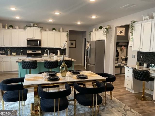 137 Cabin Way, Hampton, GA 30228