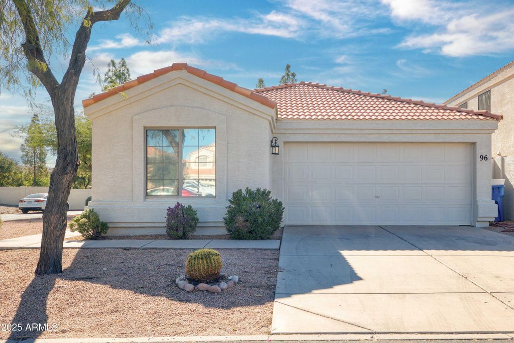 250 W JUNIPER Avenue 96, Gilbert, AZ 85233