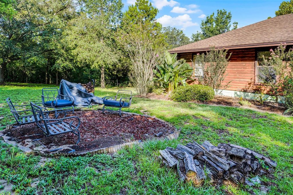 Image 28 of property listing at 4703 MEADOWLAND DRIVE, Mount Dora, FL 32757