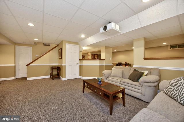 114 MEMORY LN, Telford, PA 18969