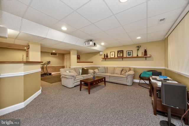 114 MEMORY LN, Telford, PA 18969