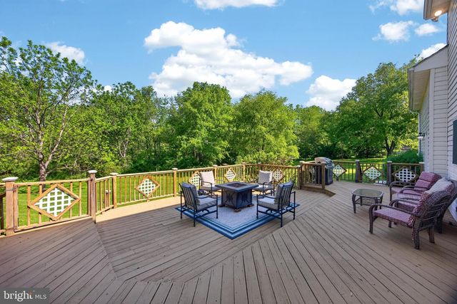114 MEMORY LN, Telford, PA 18969