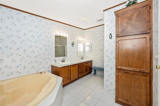 2165 GONDOLA DRIVE, Sarasota, FL 34238