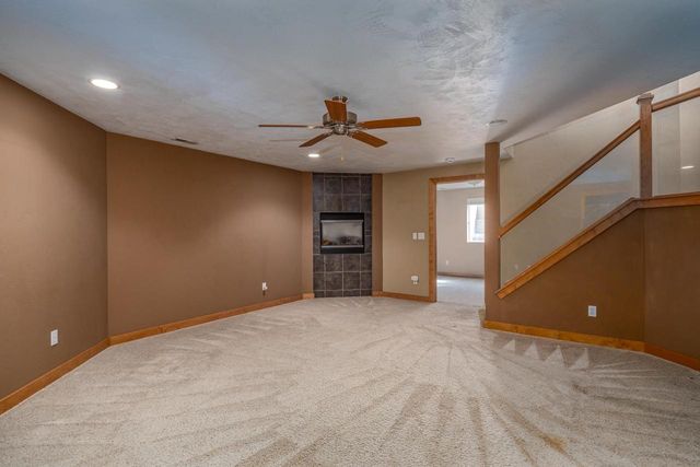 140 THACKERY DRIVE, Oshkosh, WI 54904