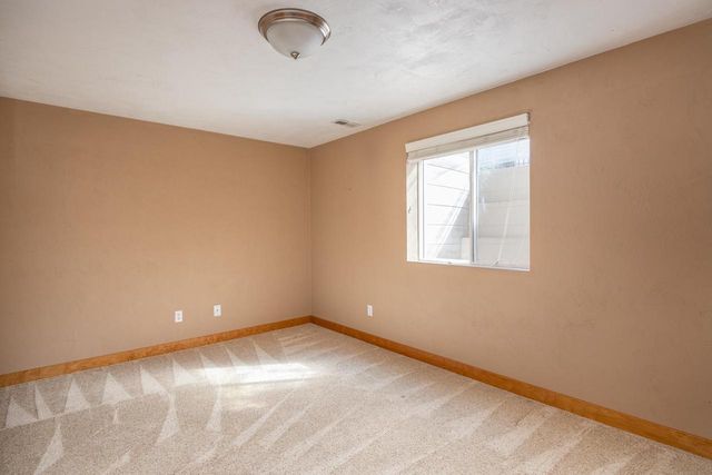 140 THACKERY DRIVE, Oshkosh, WI 54904