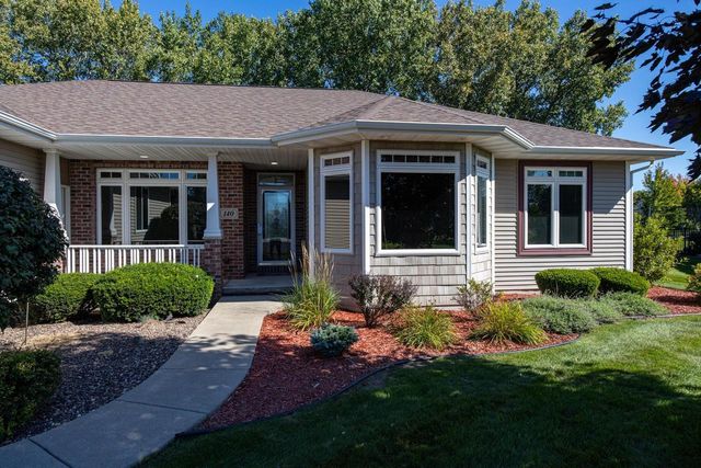 140 THACKERY DRIVE, Oshkosh, WI 54904